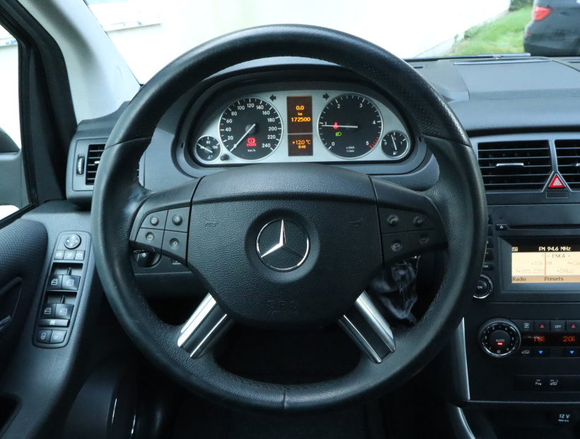 Mercedes-Benz B, 2011
