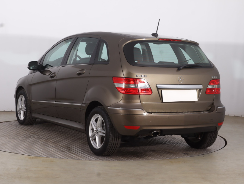 Mercedes-Benz B, 2011