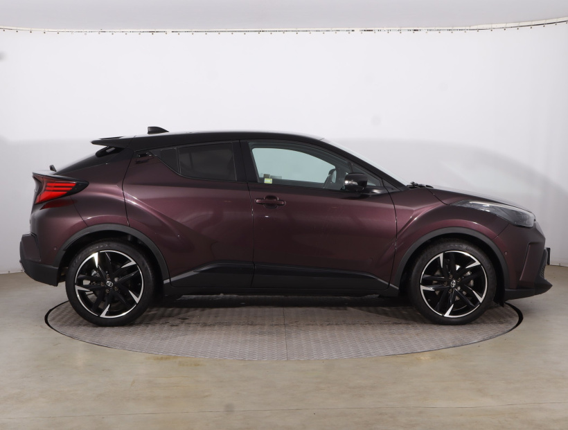 Toyota C-HR, 2023