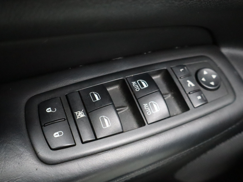 Jeep Grand Cherokee, 2011