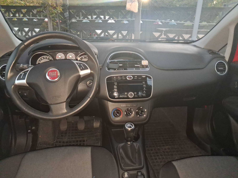 Fiat Punto, 2015