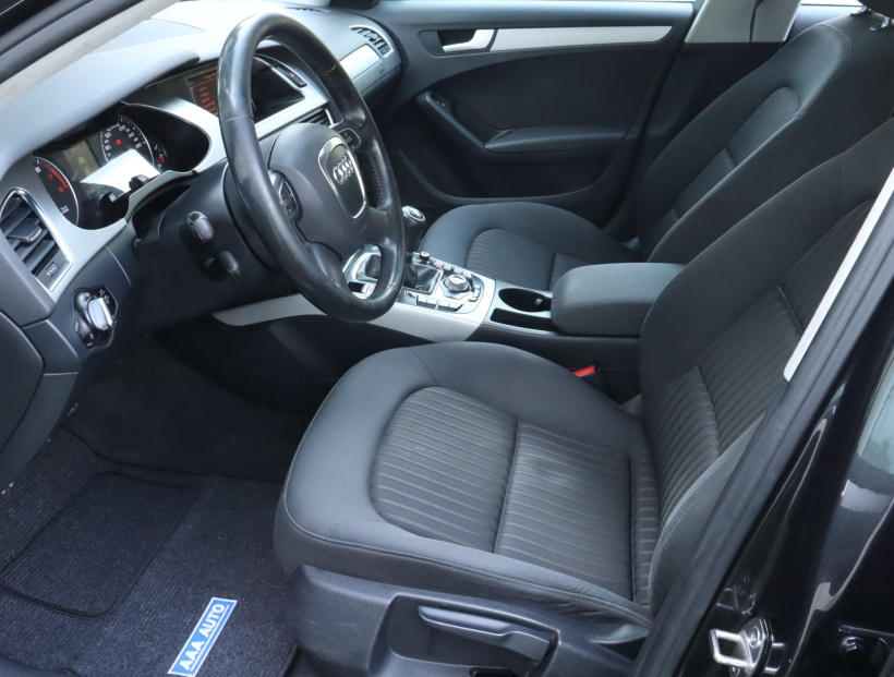 Audi A4, 2010