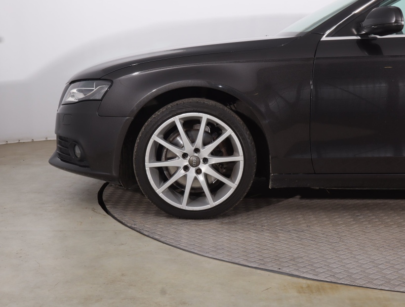 Audi A4, 2010