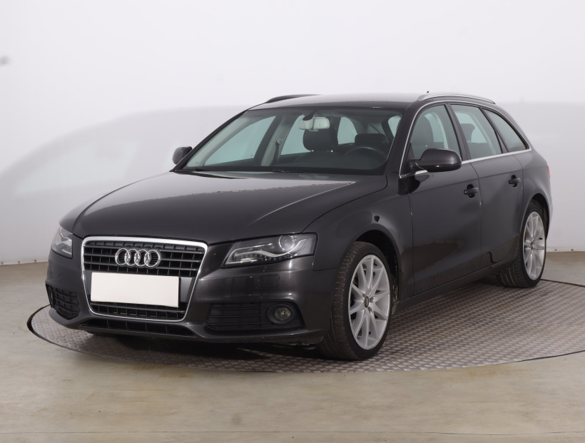 Audi A4, 2010