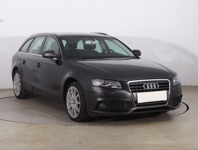 Audi A4, 2010