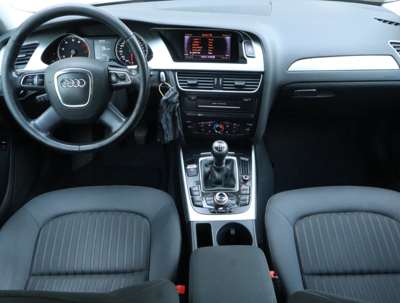 Audi A4, 2010