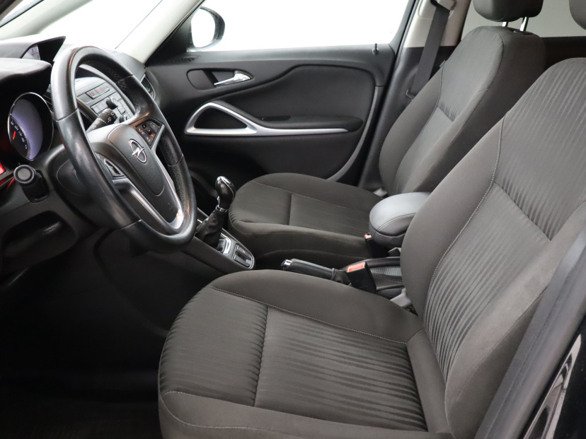 Opel Zafira, 2013