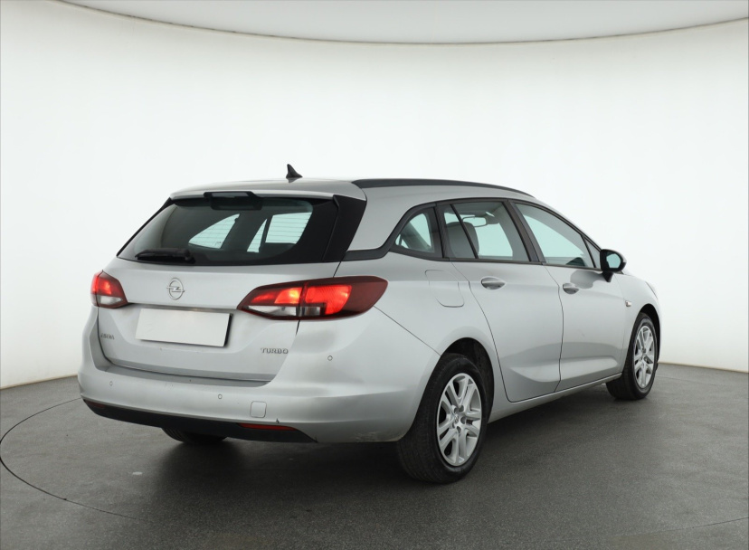 Opel Astra, 2017