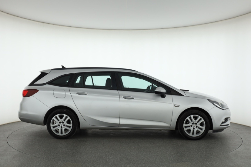 Opel Astra, 2017