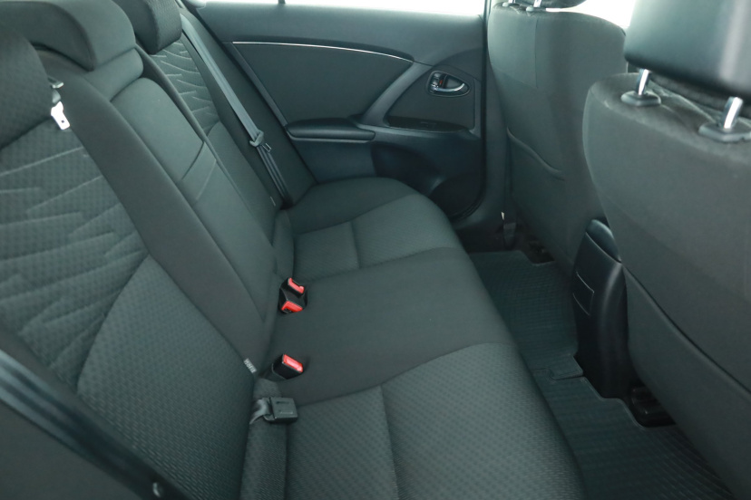 Toyota Avensis, 2009