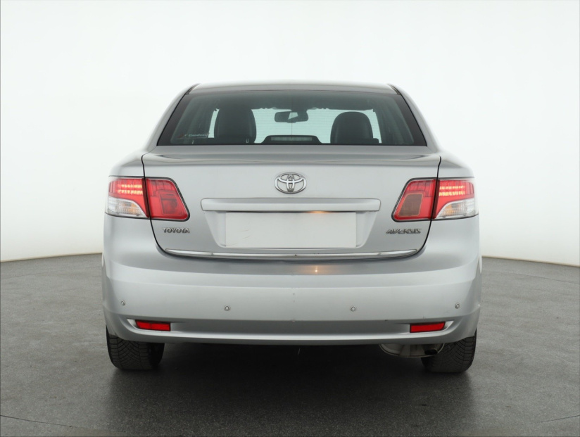 Toyota Avensis, 2009