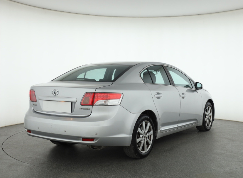 Toyota Avensis, 2009