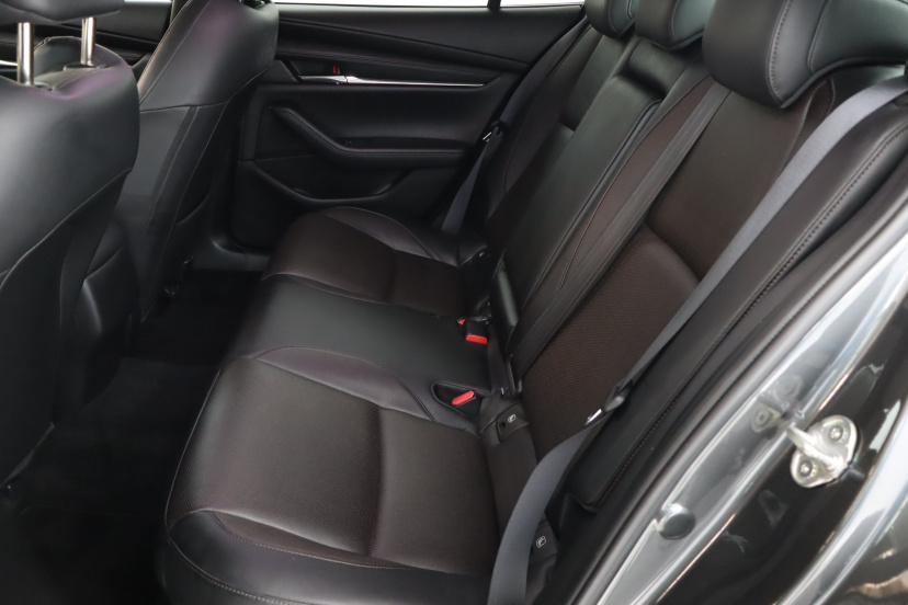 Mazda 3, 2020