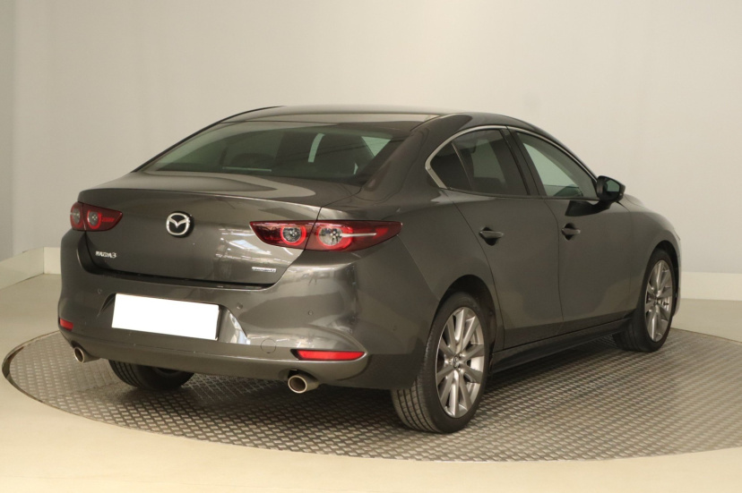 Mazda 3, 2020