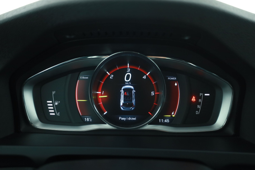 Volvo V60, 2015