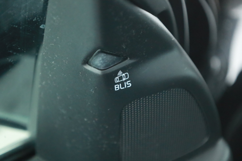 Volvo V60, 2015