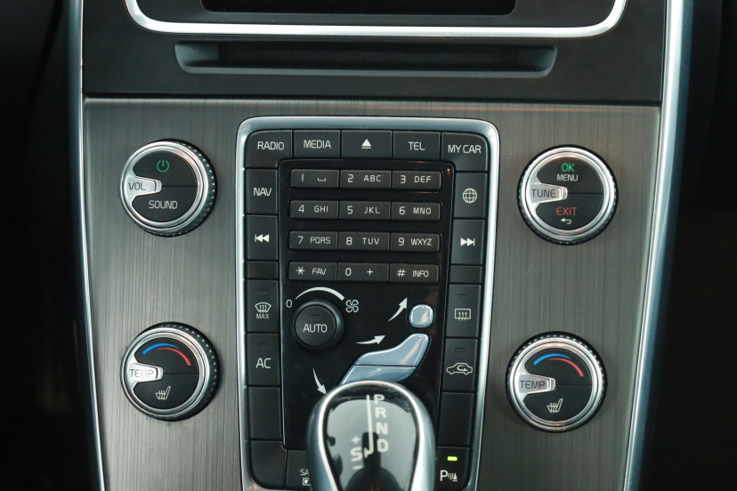 Volvo V60, 2015