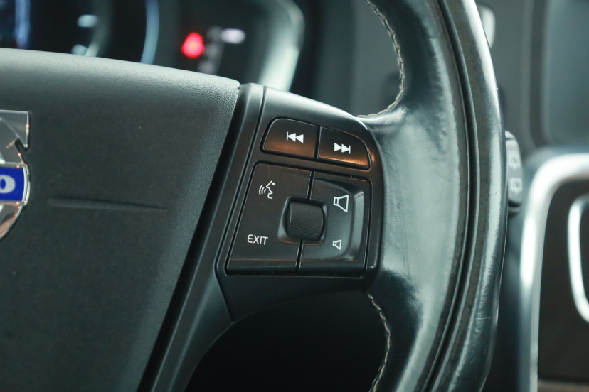 Volvo V60, 2015