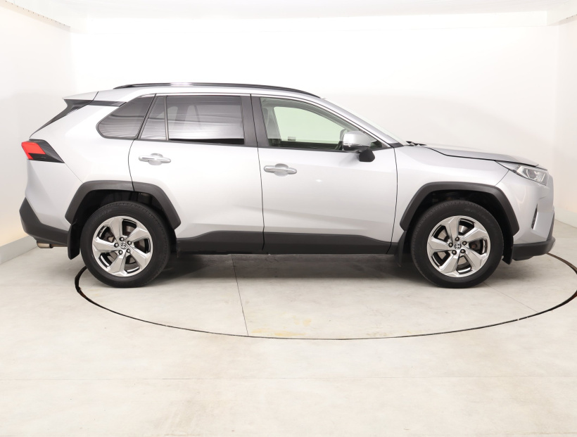 Toyota RAV 4, 2019