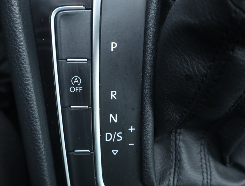 Volkswagen Golf, 2014