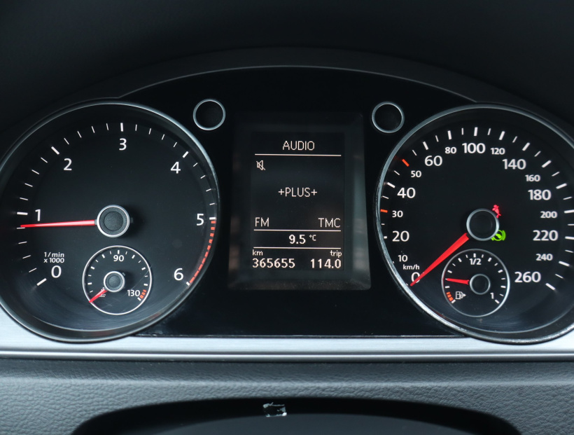 Volkswagen Passat, 2012
