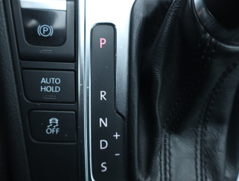 Volkswagen Passat, 2012