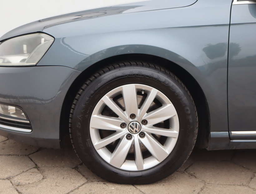 Volkswagen Passat, 2012