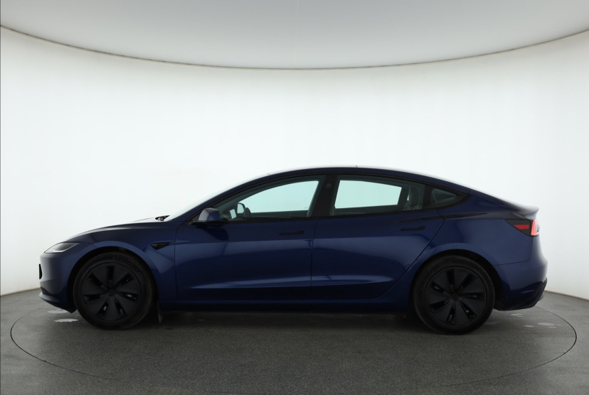 Tesla Model 3, 2023