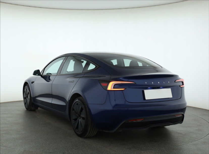 Tesla Model 3, 2023