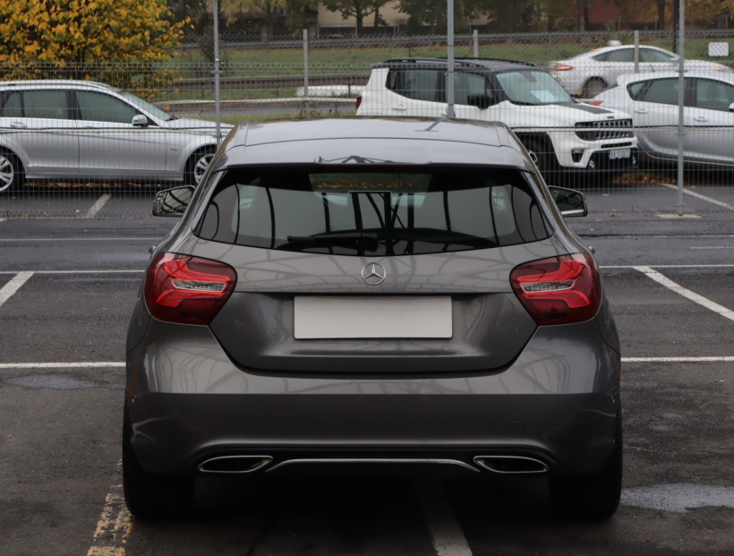 Mercedes-Benz A, 2016
