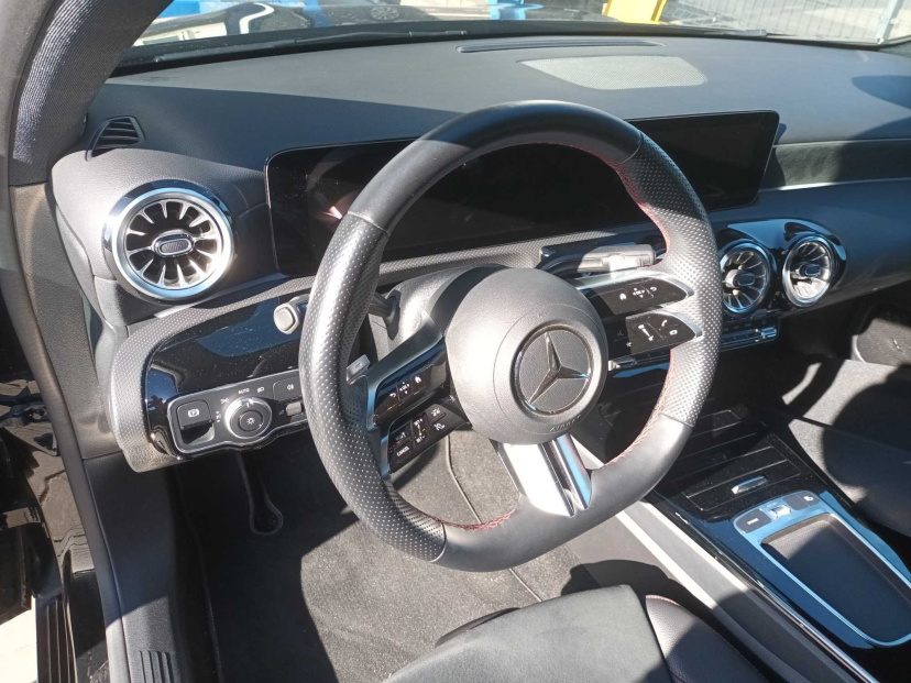 Mercedes-Benz A, 2024