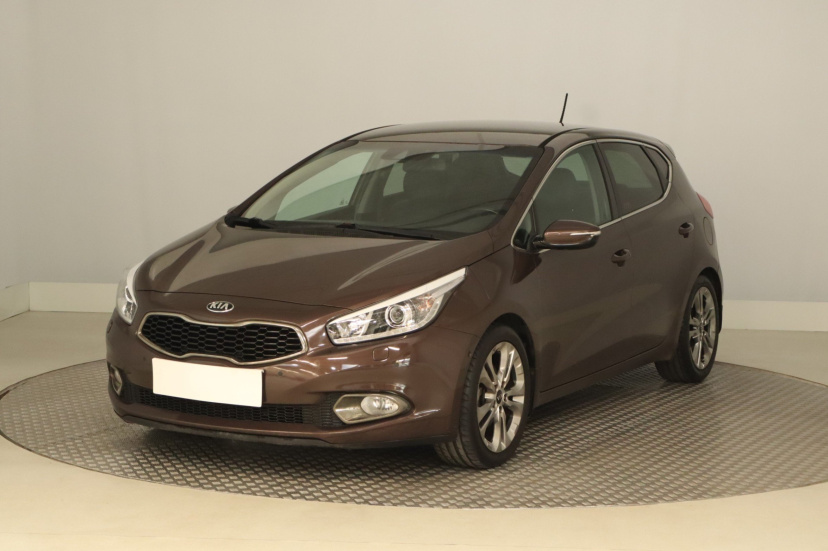 Kia Ceed, 2013