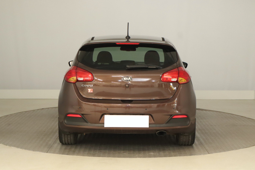 Kia Ceed, 2013