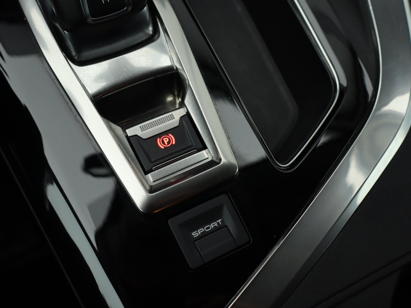 Peugeot 5008, 2020