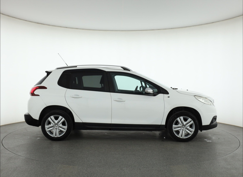 Peugeot 2008, 2017