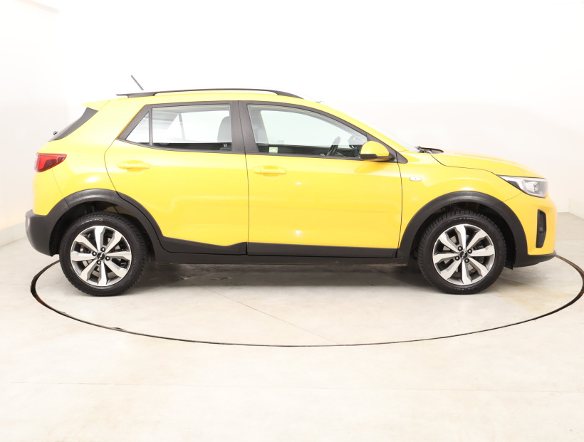 Kia Stonic, 2022 – zdjęcie 10