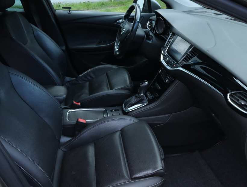 Opel Astra, 2016