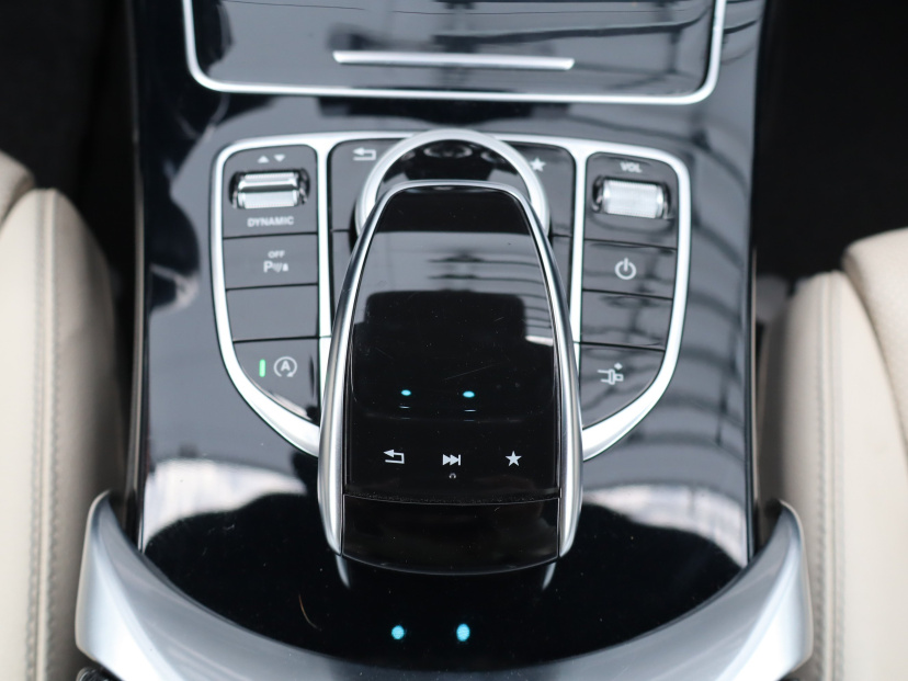Mercedes-Benz C, 2016
