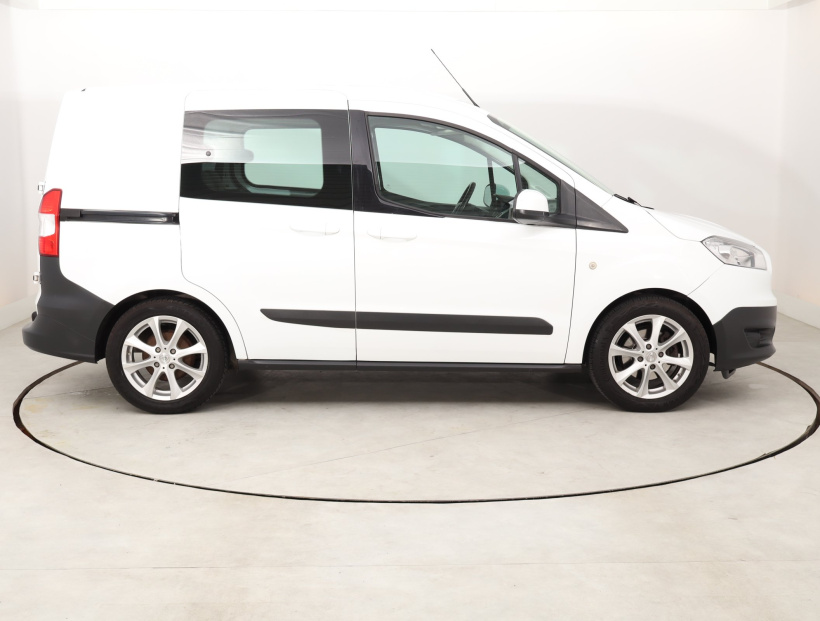 Ford Transit Courier, 2017