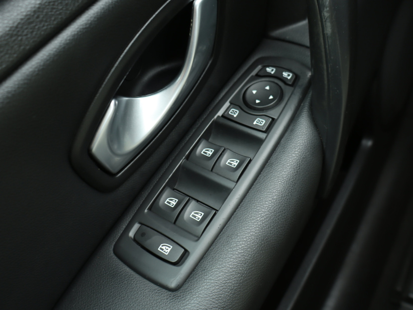 Renault Laguna, 2008