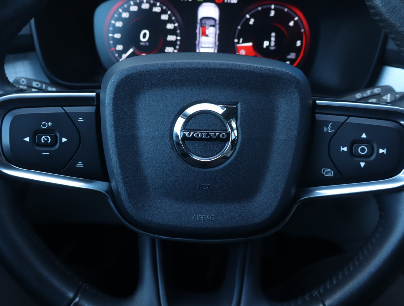 Volvo XC40, 2019