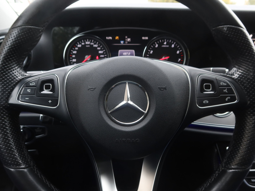 Mercedes-Benz E, 2016
