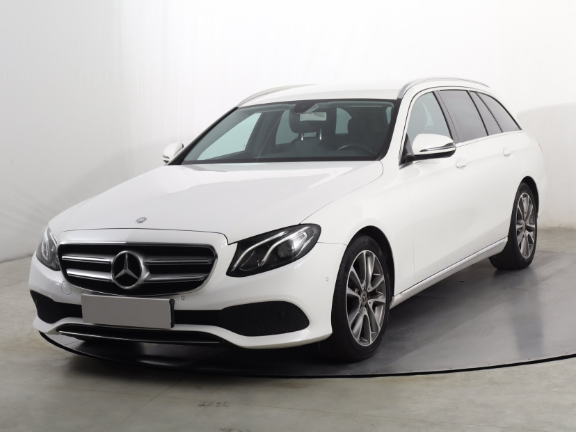 Mercedes-Benz E, 2016