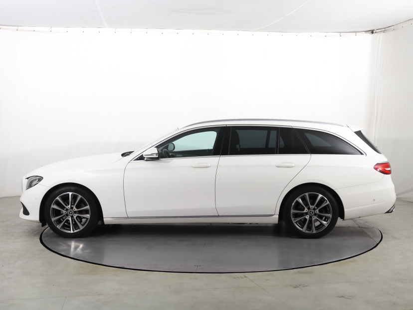 Mercedes-Benz E, 2016