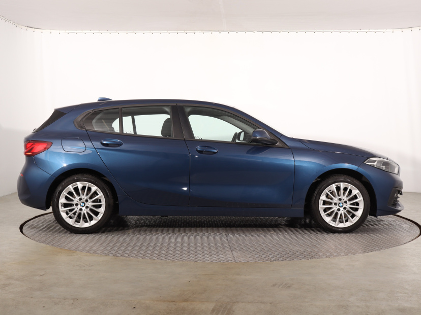 BMW 1, 2021