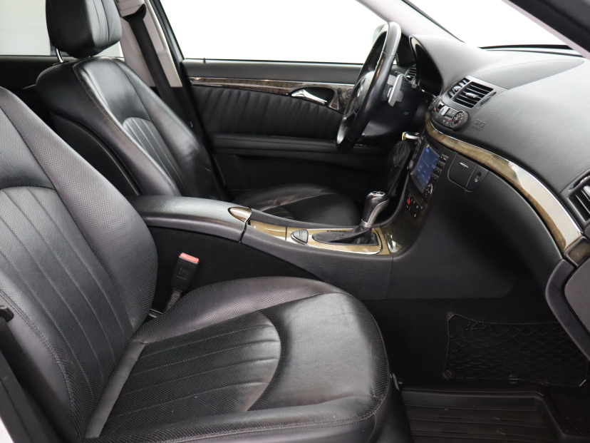 Mercedes-Benz E, 2008