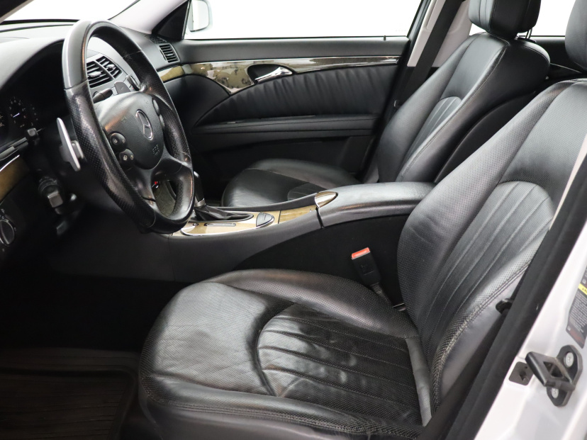 Mercedes-Benz E, 2008