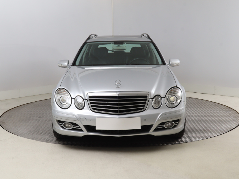 Mercedes-Benz E, 2008