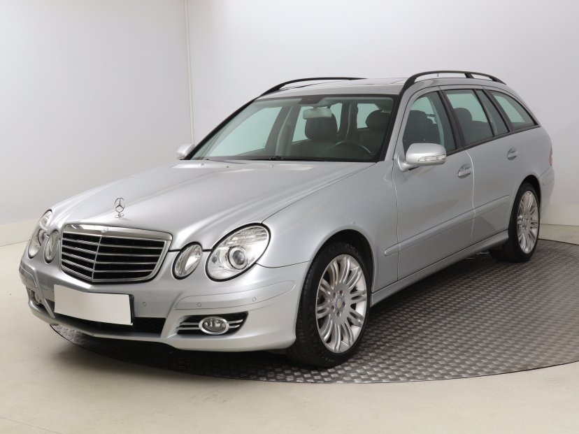 Mercedes-Benz E, 2008