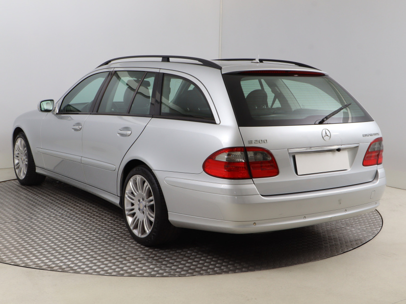 Mercedes-Benz E, 2008